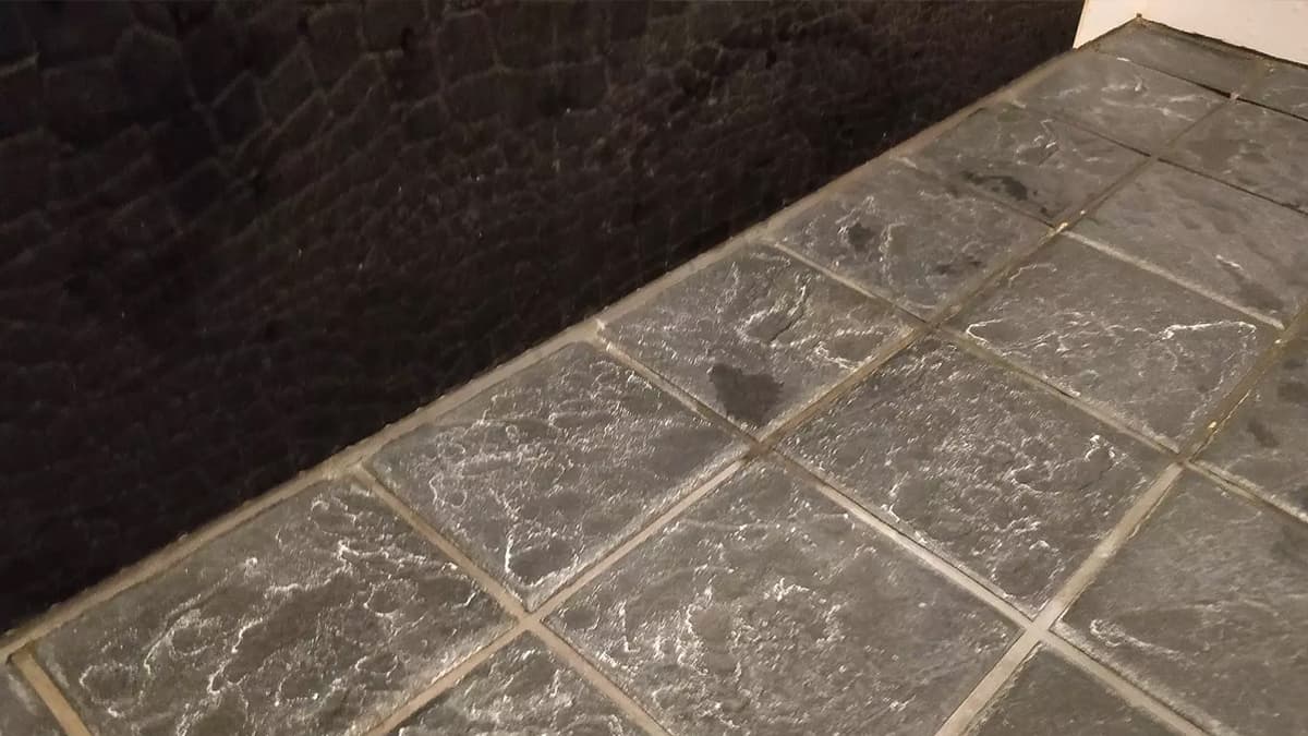 Kalkin poisto kotikonstein — näin pidät kylpyhuoneen kalkkivapaana